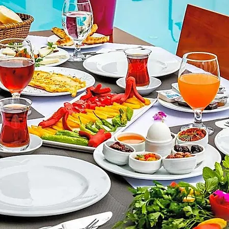 Modern Life Bodrum 호텔 검벳